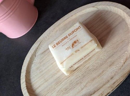 Butter mit Yuzu und Piment d’Espelette